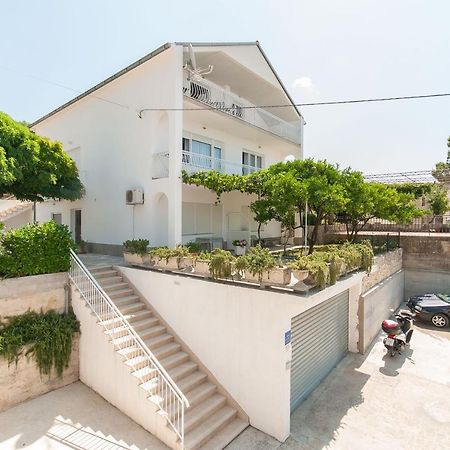 Apartments Ivan Duće エクステリア 写真