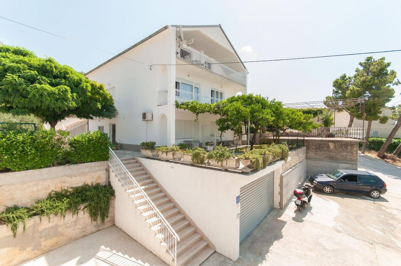 Apartments Ivan Duće エクステリア 写真
