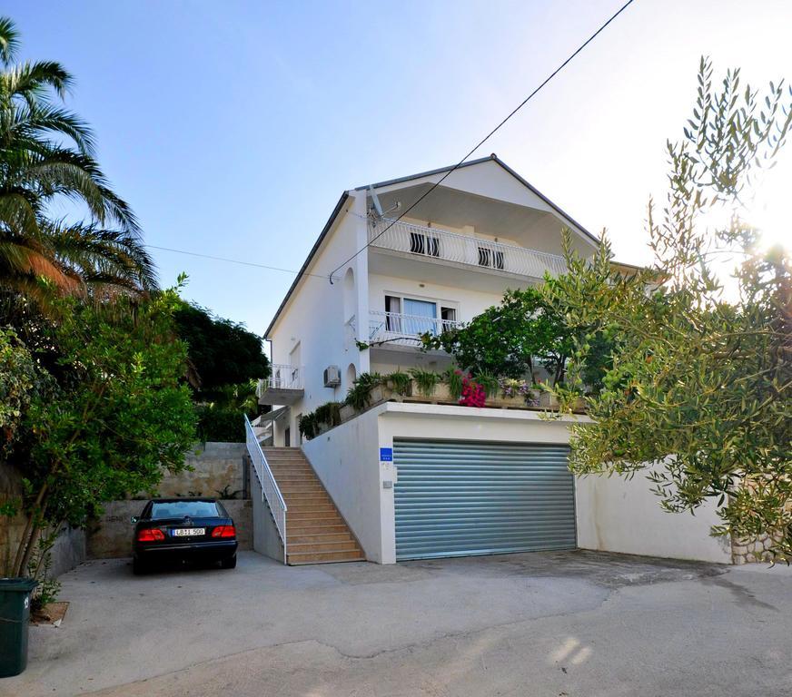 Apartments Ivan Duće エクステリア 写真
